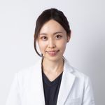 皮膚科医<br>安藤かおり