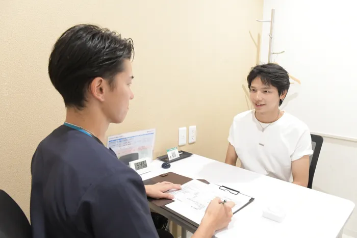 【国内承認薬】バイアグラやシアリスは市販で買えないってホント？クリニックでED薬を処方してもらうのがおすすめな理由とは