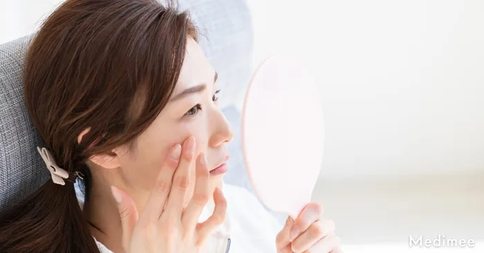目頭切開の傷跡が消えない!?一定期間以上傷跡が残ったり長引いたりする理由